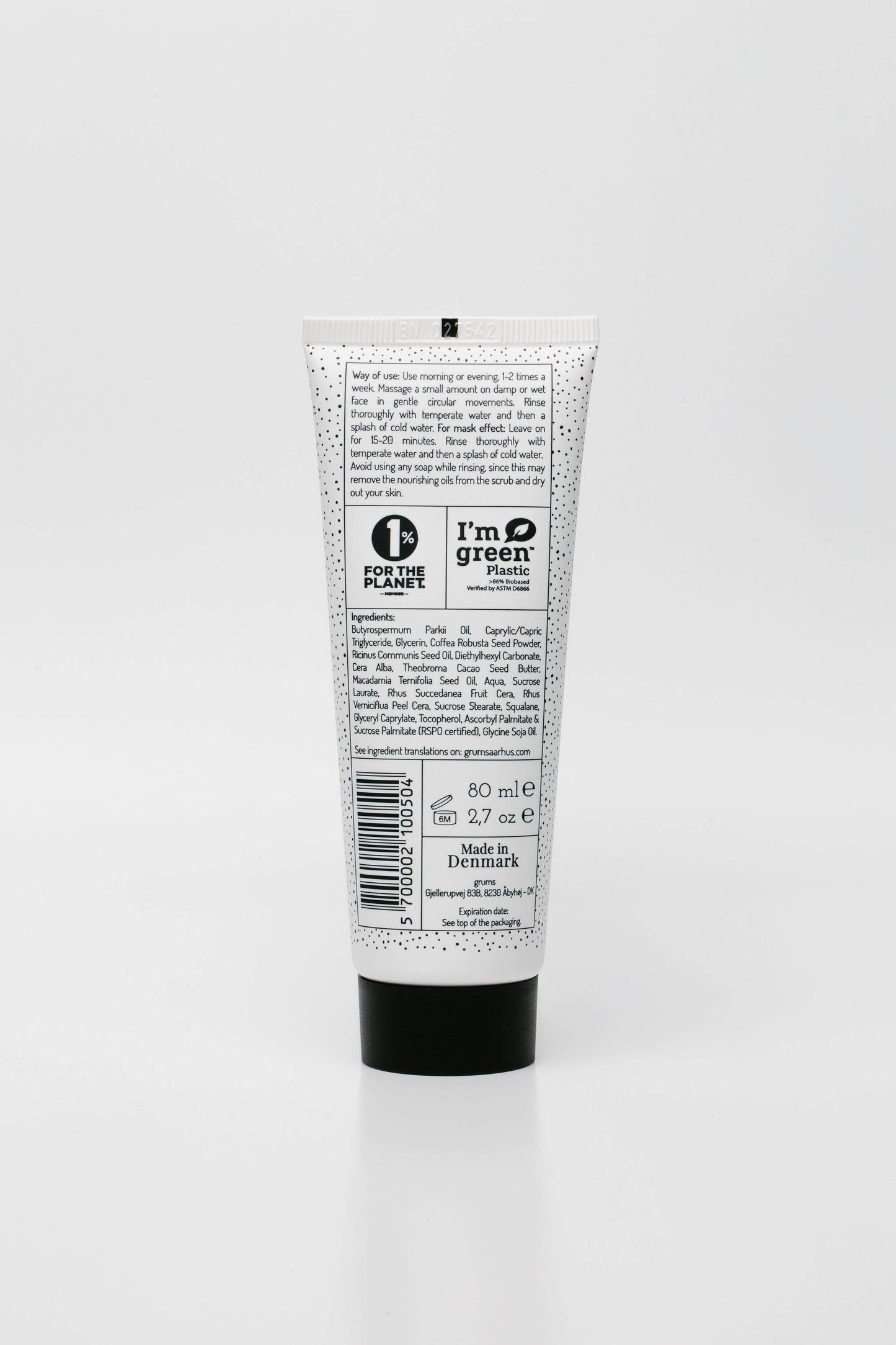Rückseite der grums Raw Espresso Face Scrub + Mask Tube mit Produktinformationen und Recycling-Hinweisen.