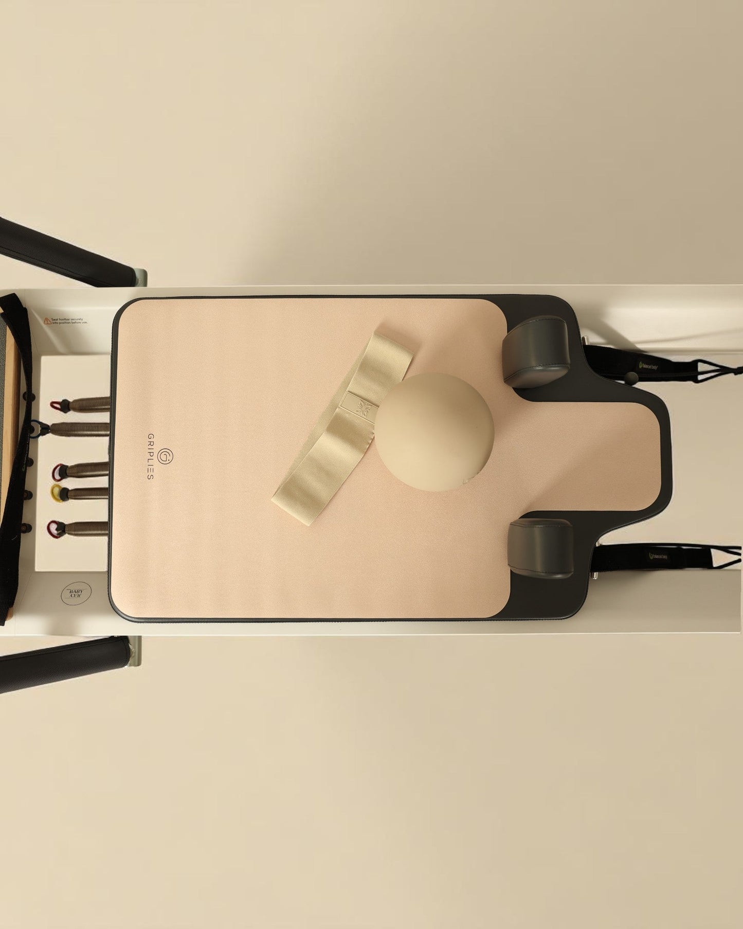 Reformer Matte Vanilla Cloud mit weicher Mikrofaser-Oberseite