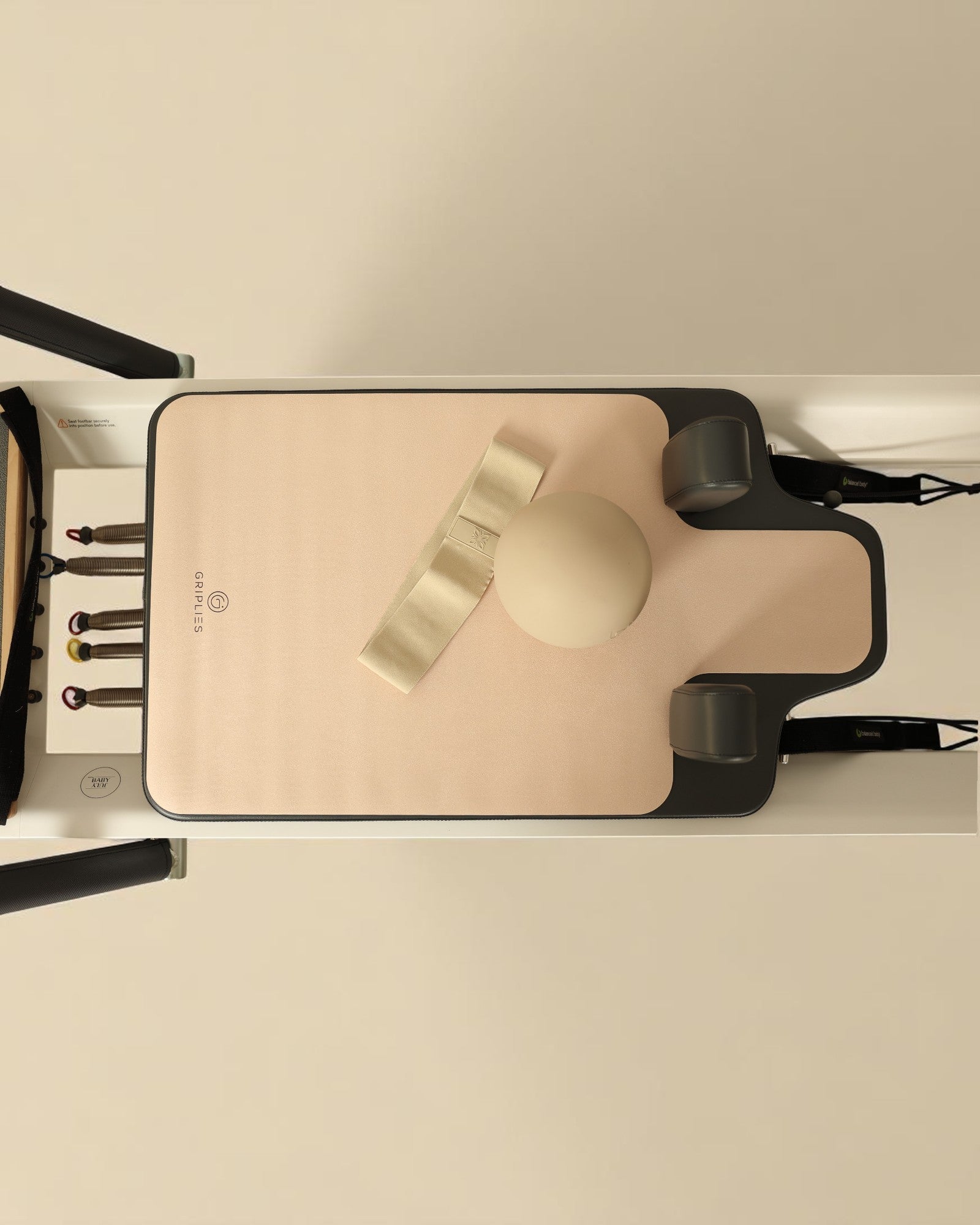 Reformer Matte Vanilla Cloud mit weicher Mikrofaser-Oberseite