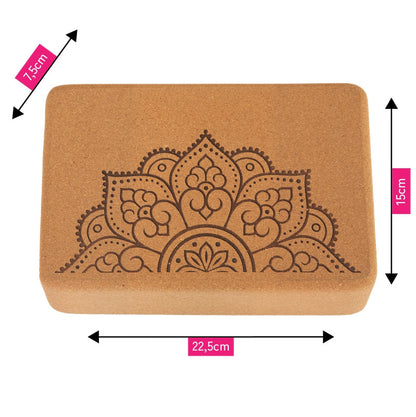 Yoga Block aus Kork mit spirituellem Symbol für Yoga und Meditation