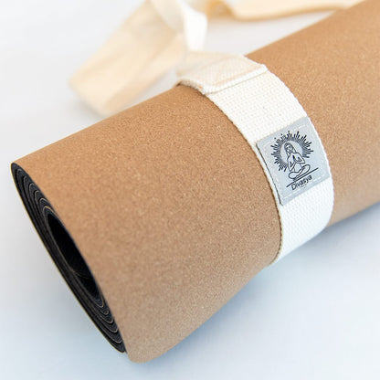 Gerollte Kork-Yogamatte mit Schutzhülle aus Portugal-Kork und Naturkautschuk