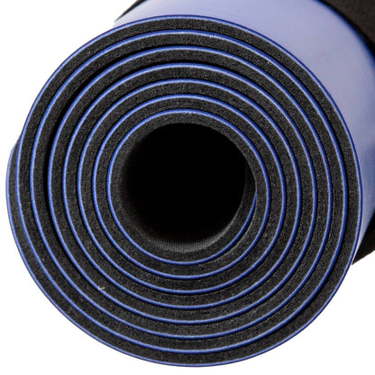 Draufsicht auf gerollte Yogamatte Inner Balance in Jeans Blue, mehrlagige Premium-Yogamatte mit starkem Grip