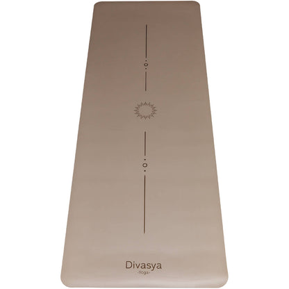 Yogamatte Inner Balance in Sandstone mit minimalistischem Linien-Design, rutschfeste Yogamatte aus Naturkautschuk