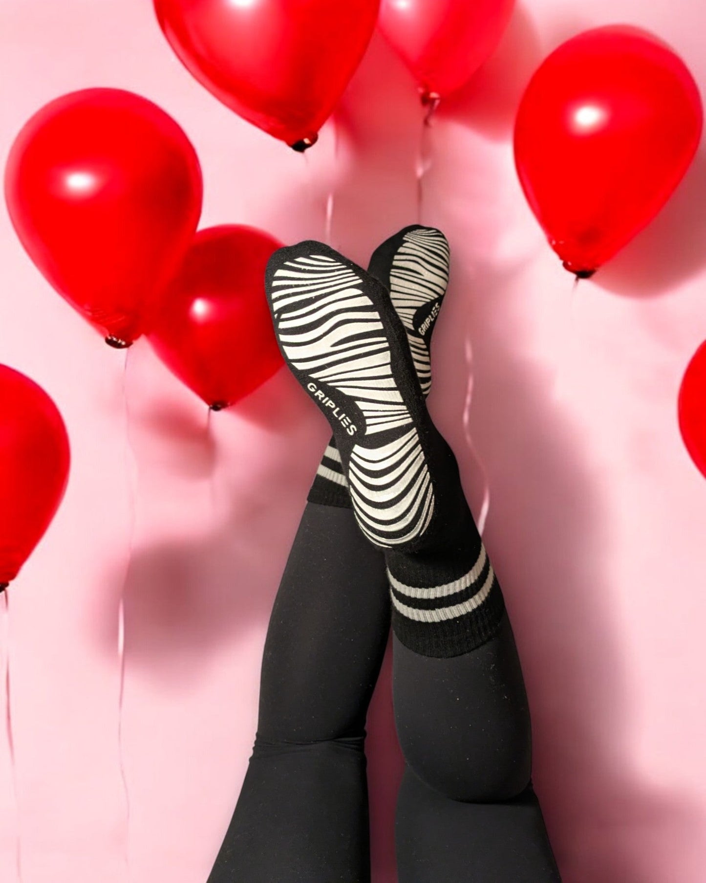 Grip Socken Damen für Pilates und Yoga mit Anti Rutsch Sohle getragen