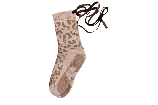 Écalutier LeoGrip Pilates Socken im Leoparden-Design mit Schleifen-Detail