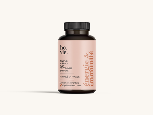Nahrungsergänzung ho.vie Énergie & Immunité in rosa Dose mit schwarzem Deckel. Enthält Ginseng, Acerola, Gelée Royale und Spirulina.