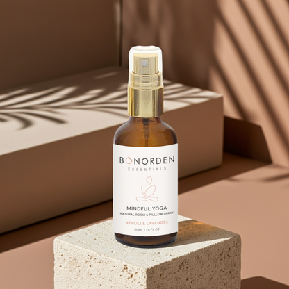 Mindful Yoga Duftspray mit ätherischen Ölen für eine ruhige Atmosphäre